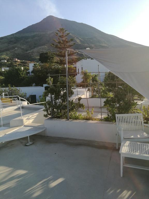 אפרטהוטל Il Gabbiano Relais In סטרומבולי מראה חיצוני תמונה