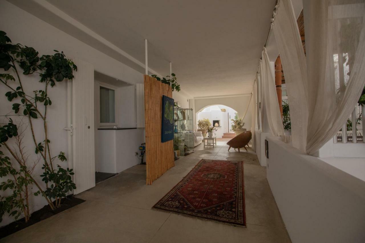 אפרטהוטל Il Gabbiano Relais In סטרומבולי מראה חיצוני תמונה